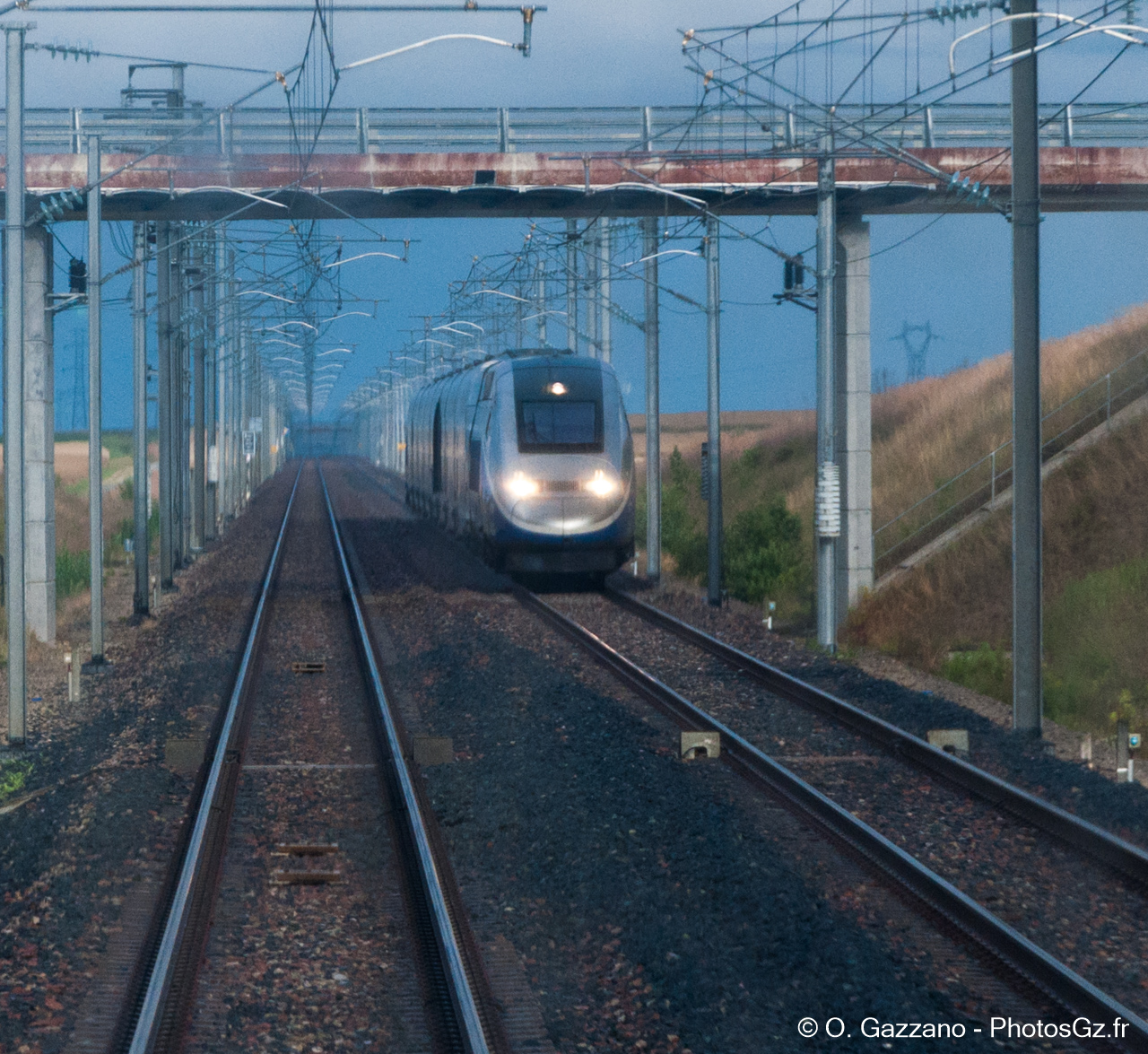 TGV à 320km/h vue depuis un ICE à pleine vitesse